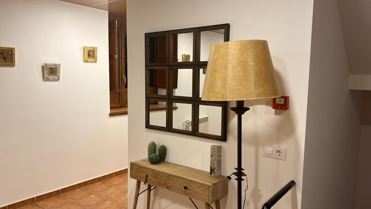 Hostal Villa El Colmenar Mombeltrán エクステリア 写真