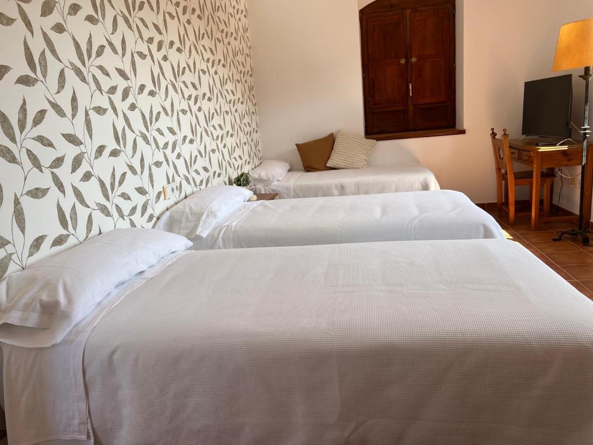 Hostal Villa El Colmenar Mombeltrán エクステリア 写真