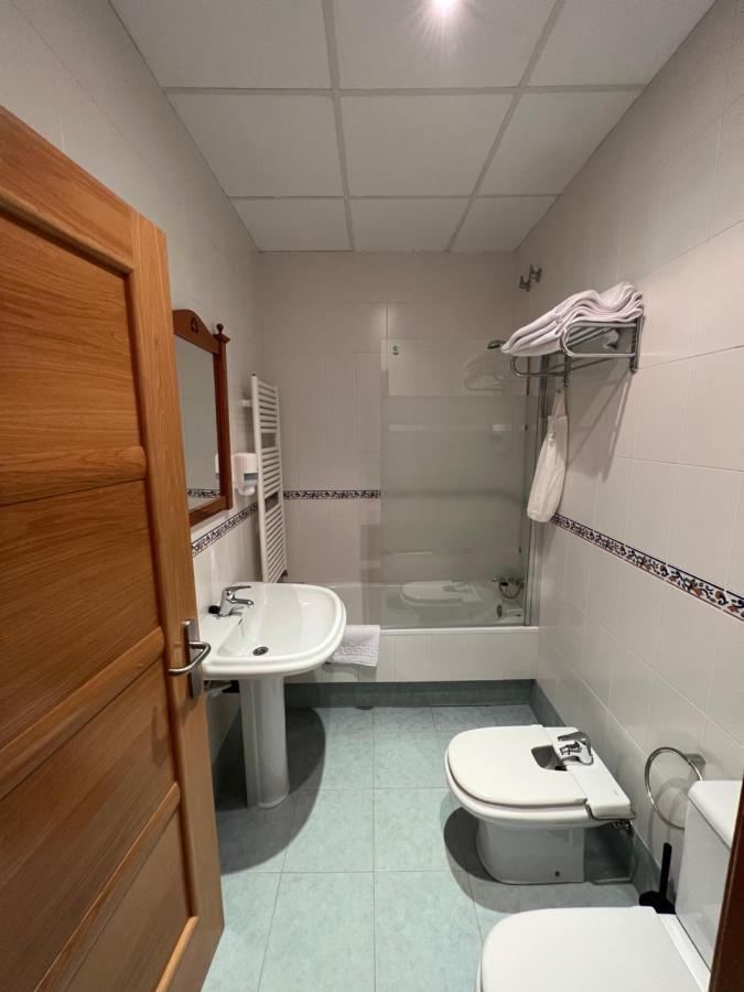 Hostal Villa El Colmenar Mombeltrán エクステリア 写真