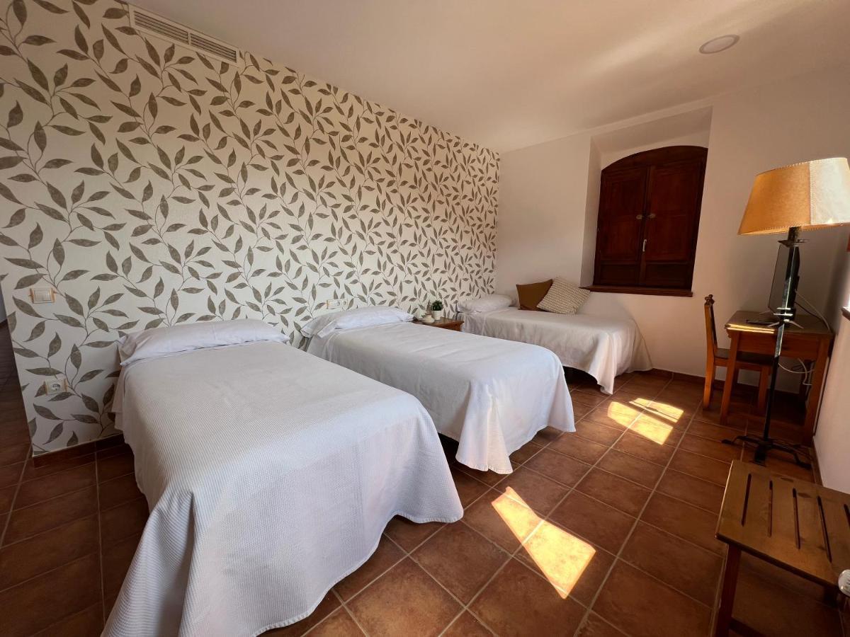 Hostal Villa El Colmenar Mombeltrán エクステリア 写真